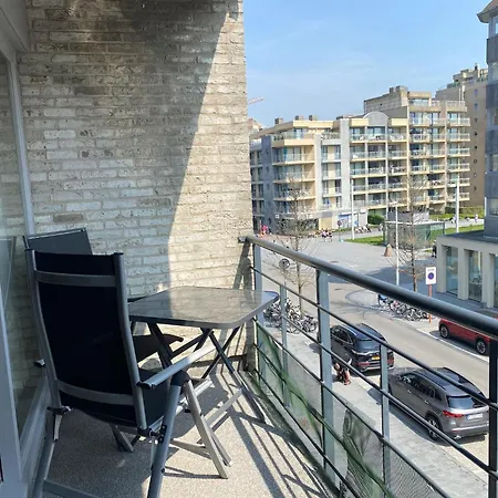 公寓 In Near Marina Views