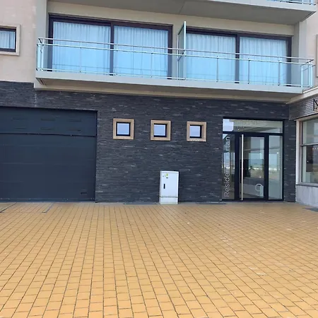 Apartment In Near Marina Views Nieuwpoort