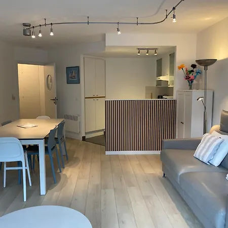 In Near Marina Views *